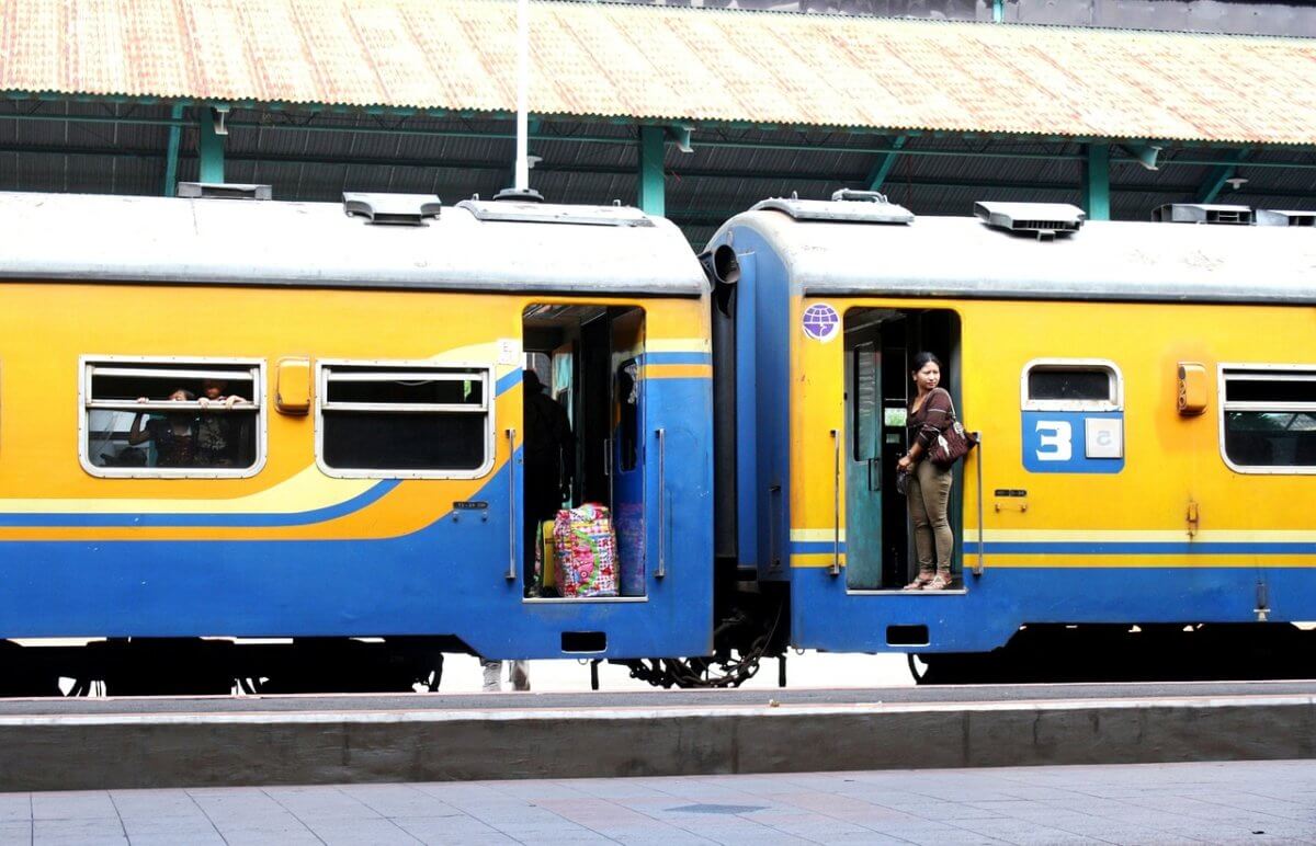 Train passing by Surabaya