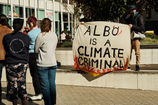 Students Protest Government’s and ANU’s Climate Policies